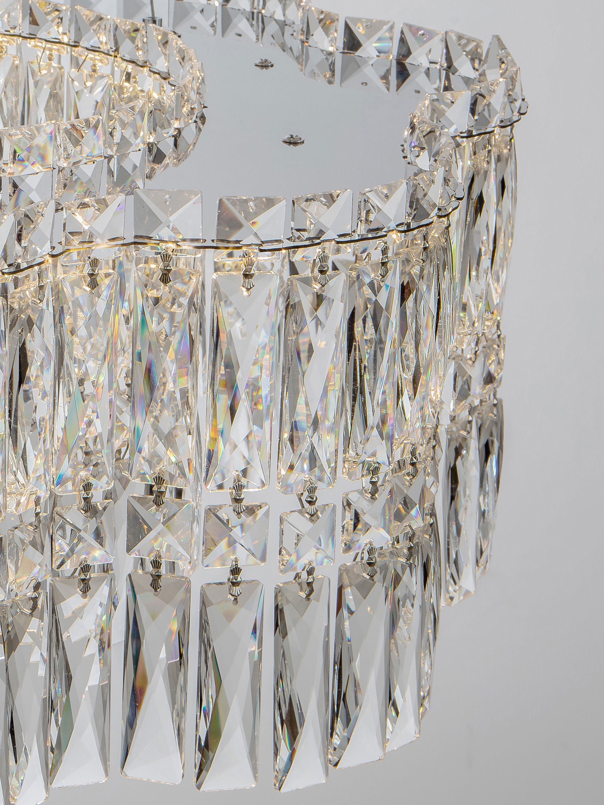 Nuvia Dimmable LED Crystal Glass Chandelier