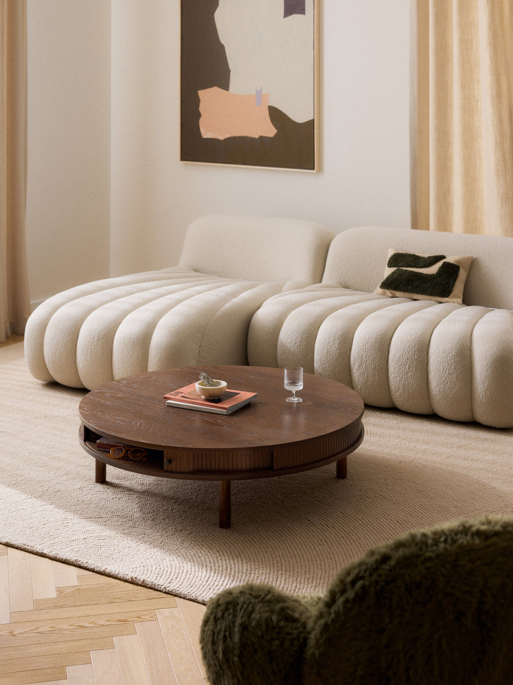 Calary Coffee Table with Fluted Front, Ø 110 cm
